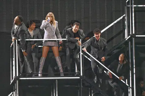 Konsert ‘Eras Tour’ Taylor Swift bermula di Singapura pada 2 Mac di Stadium Negara, dengan konsert terakhir dijadual berlangsung pada 9 Mac.