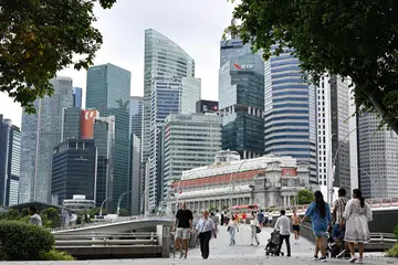 Bagi Belanjawan 2025, pemerintah telah memperuntuk dan membuat tokokan kepada beberapa dana demi pembangunan ekonomi Singapura.