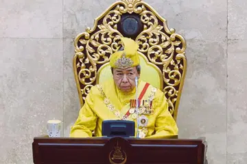 Sultan Selangor, Sultan Sharafudin Idris Shah, melahirkan perasaan marahnya setelah pasukan Selangor FC dihukum Liga Bolasepak Malaysia (MFL) dan Persatuan Bola Sepak Malaysia (FAM).