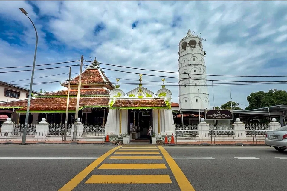 Masjid Tengkera merupakan antara masjid tertua di Melaka yang masih kekal.