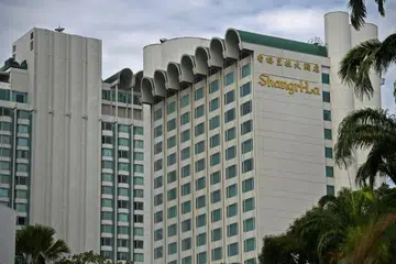 Pada 2025 wakil dari 47 negara menghadiri Dialog Shangri-La (SLD), dengan ucapan dasar disampaikan oleh Presiden Perancis, Encik Emmanuel Macron, sekali gus menjadi pemimpin Eropah pertama berbuat demikian.
