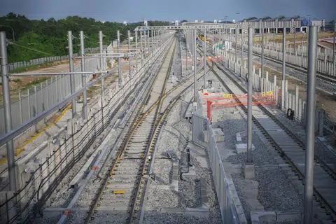 LANDASAN UJIAN MRT: Landasan ujian tren MRT berkelajuan tinggi sepanjang 3 kilometer, yang menjadi sebahagian daripada Pusat Ujian Kereta Api Singapura (SRTC), telah siap dibina.