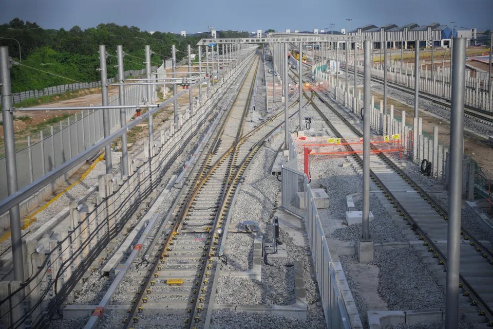 LANDASAN UJIAN MRT: Landasan ujian tren MRT berkelajuan tinggi sepanjang 3 kilometer, yang menjadi sebahagian daripada Pusat Ujian Kereta Api Singapura (SRTC), telah siap dibina.