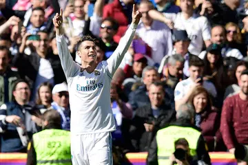 PENYERANG UNGGUL EROPAH: Penyerang Real Madrid, Cristiano Ronaldo, diharap menemui sasaran bagi memperbaiki rekod peribadi bagi jaringan gol terbanyak dalam satu musim. - Foto AFP