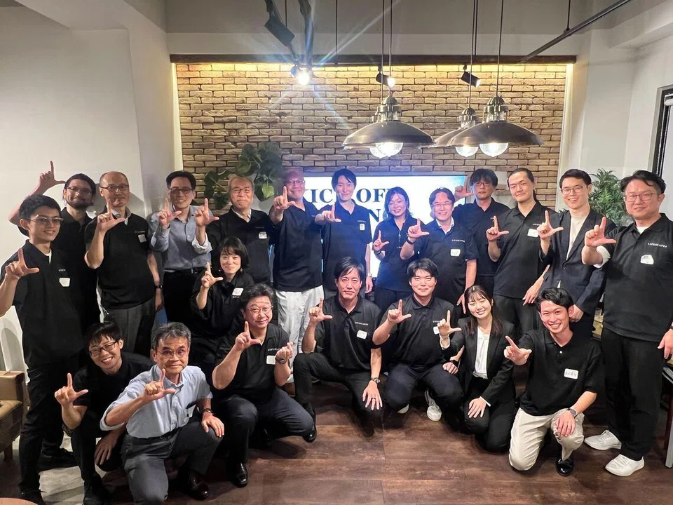 Anggota pasukan Lifescapes yang telah terlibat dalam pembangunan teknologi Brain Computer Interface (BCI) yang membantu pesakit lumpuh akibat angin ahmar atau kecederaan saraf tunjang.