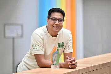 Pengerusi Pengasas Tampines West Green Action for Communities, Izwandie Wanhar, Anugerah EcoFriend, kelestarian alam sekitar