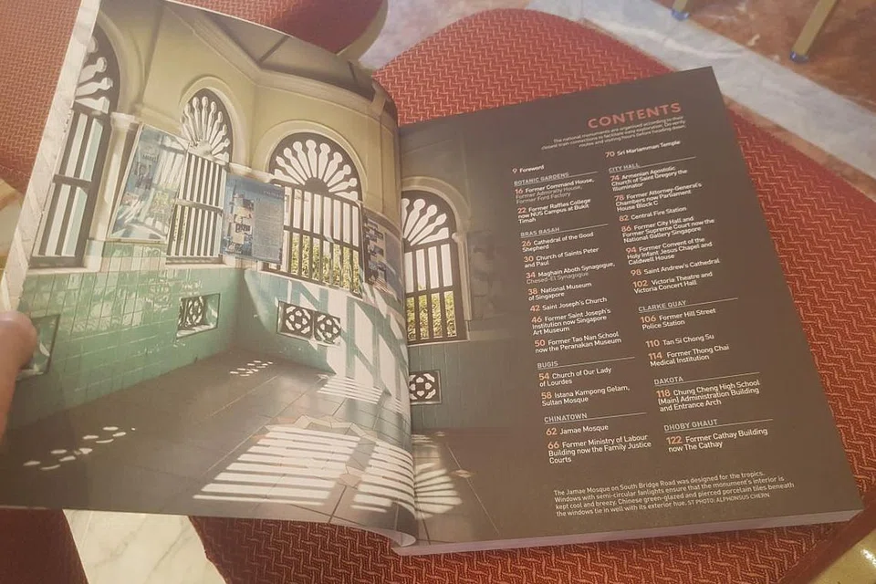 Berjudul Monumental Treasures: Singapore's Heritage Icons, buku sebanyak 288 halaman itu menampilkan ikon warisan bangunan negara. FOTO: Irma Kamarudin