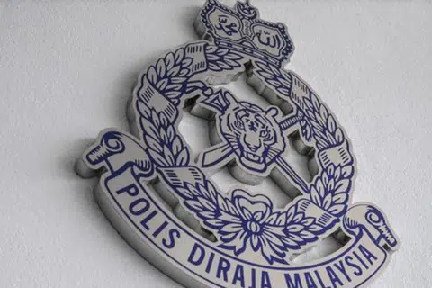 Polis Kelantan menyerbu satu program berkaitan lesbian, gay, biseksual dan transgender (LGBT) melibatkan lebih 20 lelaki tempatan di sebuah rumah banglo di Kelantan, pada pertengahan Jun lalu.