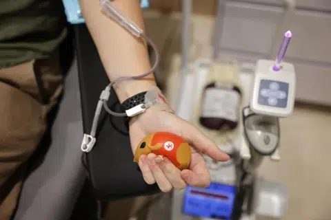 Penguasa Sains Kesihatan, had usia, derma darah 