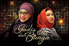 PADUAN DUA GENERASI: Rahimah Rahim (kiri) dan Fathin Amira Zubir menyajikan irama nostalgia pilihan mereka dan berduet lagu 'Hati Yang Rapuh' dalam konsert 'Gadis dan Bunga'. - Foto ESPLANADE