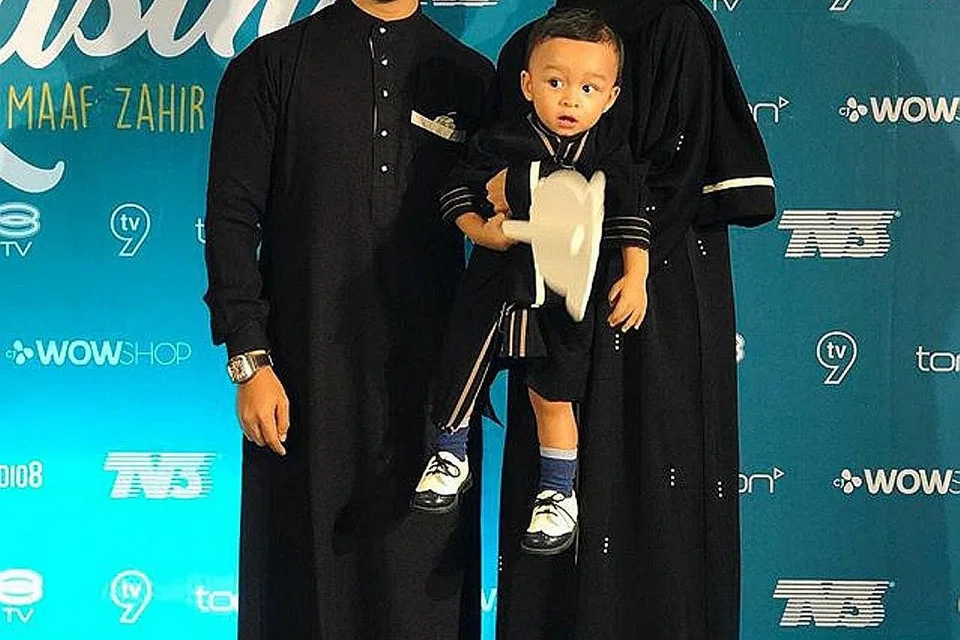 BERITA GEMBIRA: Kehamilan aktres Fouziah Gous kini sudah pun memasuki minggu ke-14. - Foto INSTAGRAM