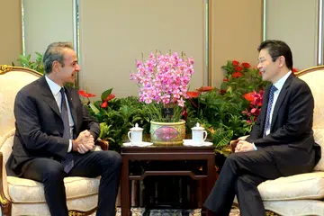 Perdana Menteri, Encik Lawrence Wong (kanan), mengadakan pertemuan bersama Perdana Menteri Greece, Encik Kyriakos Mitsotakis, di Istana pada 20 November, sempena lawatan kerja pemimpin itu ke Singapura dari 20 hingga 22 November.