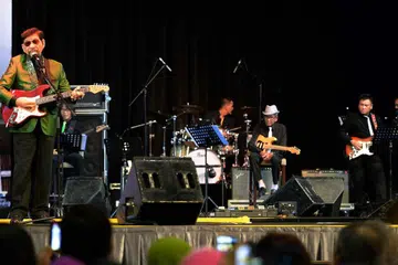 A. Rahman Hassan membuat persembahan di Singapura pada 2015. Beliau meninggal dunia pada usia 73 tahun.