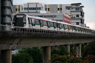 Perkhidmatan untuk empat laluan kereta api dan 13 bas akan dilanjutkan. 