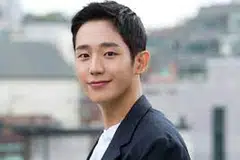 SAHUT CABARAN: Jung Hae In gemarkan babak-babak aksi yang mencabar daya fizikalnya sebagai pelakon.
