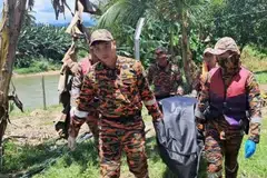 Seorang kanak-kanak lelaki kurang upaya yang menghidap autisme ditemukan meninggal dunia di tepi sungai, kira-kira tiga kilometer dari rumahnya di Kampung Bahagia Dua selepas hilang 