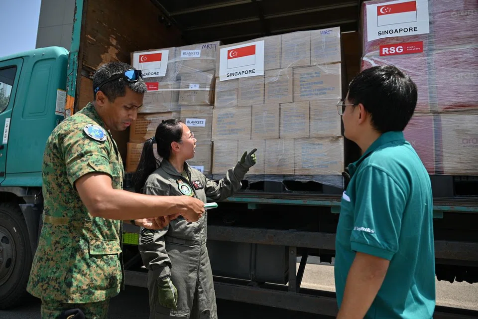 Sehingga kini, Singapura telah menghantar empat bantuan kemanusiaan dan menyumbang lebih daripada $17 juta yang dikumpul oleh pelbagai agensi kemanusiaan dan bukan pemerintah tempatan bagi membantu warga Palestin di Gaza. 