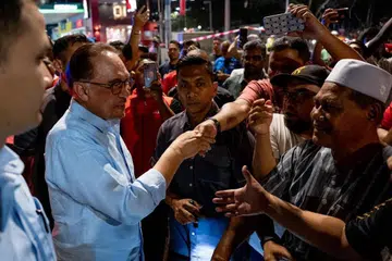 DATUK SERI ANWAR IBRAHIM: Marah digelar “bodoh” berkali-kali dengan beliau mendedahkan kelemahan kerajaan Perikatan Nasional (PN) pimpinan Tan Sri Muhyiddin Yasin selama tiga tahun.