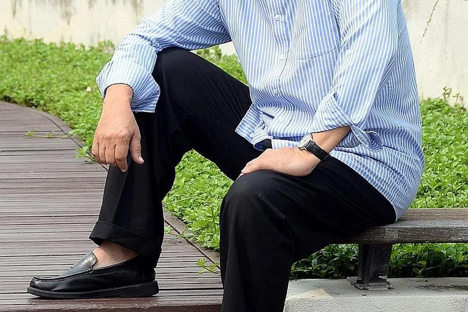 DILANDA STROK: Halil Chik meninggal dunia pagi semalam setelah dirawat selama dua minggu di Hospital Ampang selepas satu serangan strok. - Foto fail