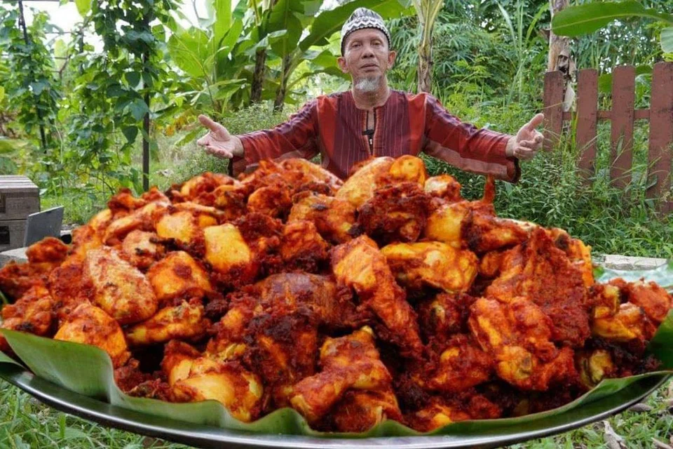 - Foto FACEBOOK TOKWAN KAMI