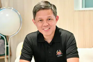 Chan Chun Sing, ingatkan warga Singapura, anggota SAF, agar berwaspada walaupun Singapura aman dan selamat.