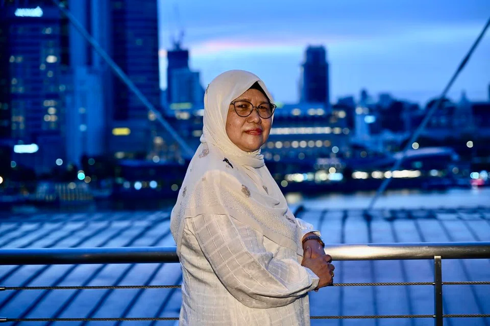 Dalam menabur bakti kepada masyarakat Boon Lay selama lebih empat dekad, Cik Sakinah Jamin rasa bangga melihat kanak-kanak yang pernah dibantunya membesar menjadi anggota masyarakat yang bertanggungjawab dan berjaya dalam kehidupan mereka.