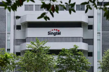 Singtel mengumumkan dividen interim sebanyak S$0.07 sesaham, meningkat daripada $0.052 pada H1 bagi tahun kewangan (FY) 2024.