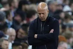 Pengurus Liverpool Arne Slot, menunjukkan reaksinya selepas Aston Villa menjaringkan gol keempat dalam perlawanan Liga Perdana England di Villa Park, England pada 15 Mei.