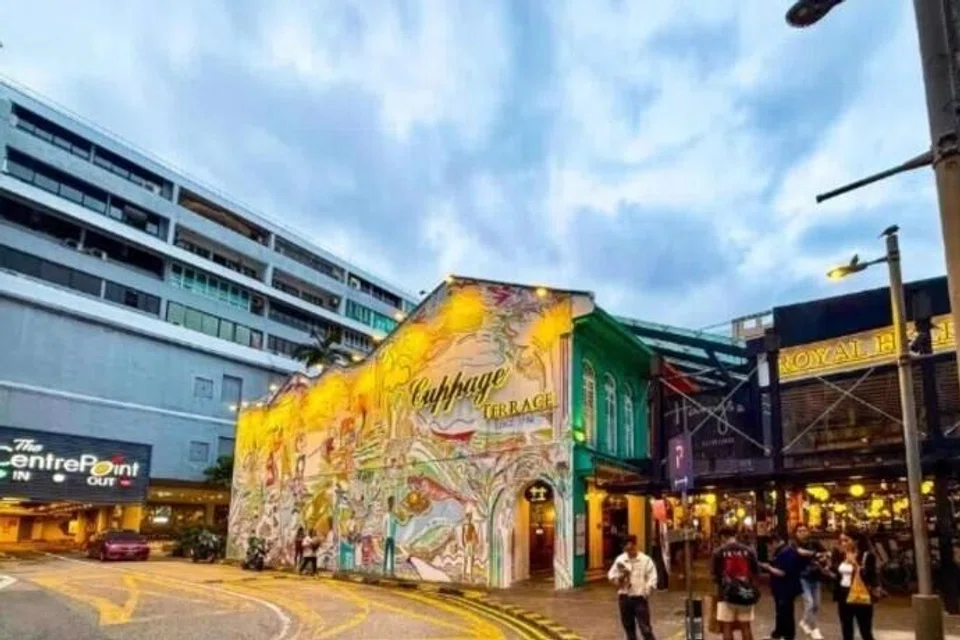 Cuppage Terrace, 17 unit rumah kedai pemuliharaan Peranakan, di sebelah Centrepoint, ditawar untuk jualan