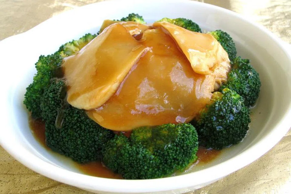 Sayur brokoli adalah antara sayur hijau yang mesti ada dalam corak pemakanan ibu hamil,