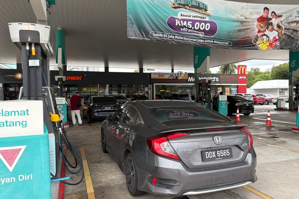 Subsidi petrol RON95, M’sia, rakyat dapat manfaat