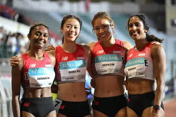 Pasukan larian berganti 4x100m wanita Singapura meraih tempat keempat di Sukan SEA 2025. Mereka terdiri daripada (dari kiri) Laavinia Jaiganth, Elizabeth-Ann Tan, Kerstin Ong, dan Shanti Pereira. 