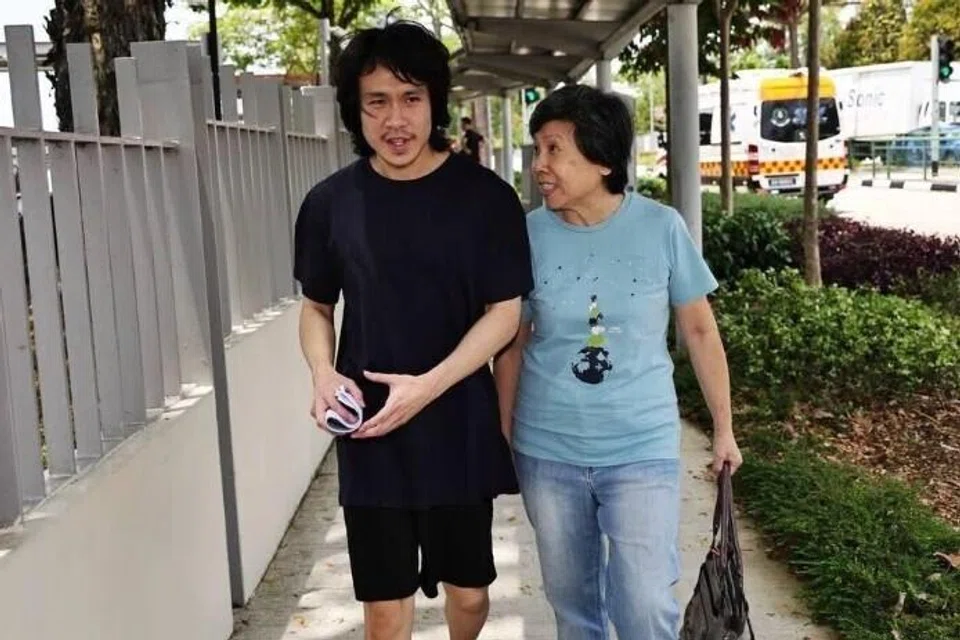 Amos Yee, Singapore, United States, bail, Changi Prison, kesalahan seks kanak-kanak