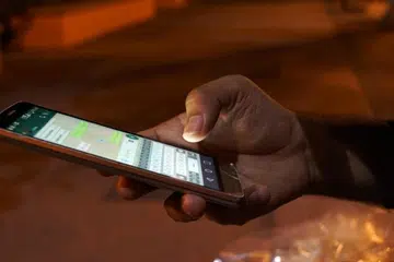 media sosial, whatsapp, facebook, peribahasa moden