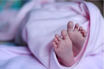 DITEMUI TIDAK SEDARKAN DIRI: Bayi berusia 26 hari ditemui dalam keadaan tidak sedarkan diri pada 5 Mac. 