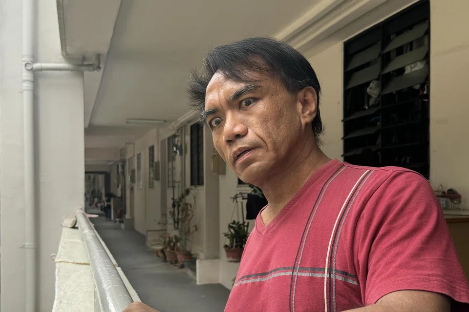 MASIH BERHARAP UNTUK MASA DEPAN: Encik Syafarin ingin mendirikan rumahtangga sekiranya pulih.