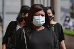 ALAMI KERUGIAN: Cik Parti Liyani, yang dibebaskan daripada tuduhan mencuri dari ahli korporat Liew Mun Leong, memutuskan untuk tidak meminta wang pampasan daripada bekas majikannya meskipun beliau rugi sekitar $71,000. - Foto BH oleh JASON QUAH