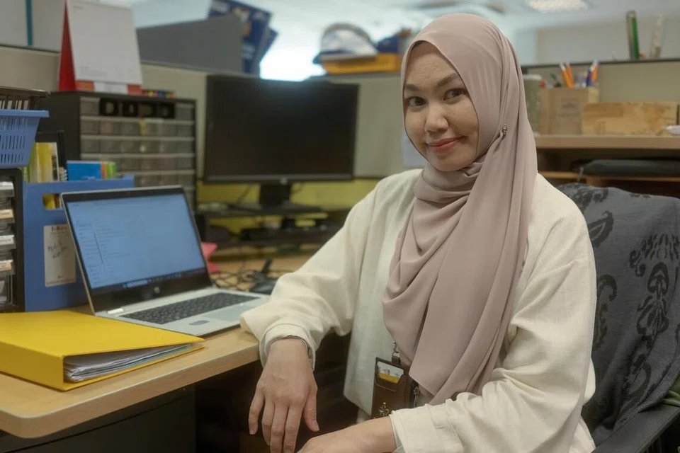 Syafiqah Ryaihanny Sahrom, sekolah, guru