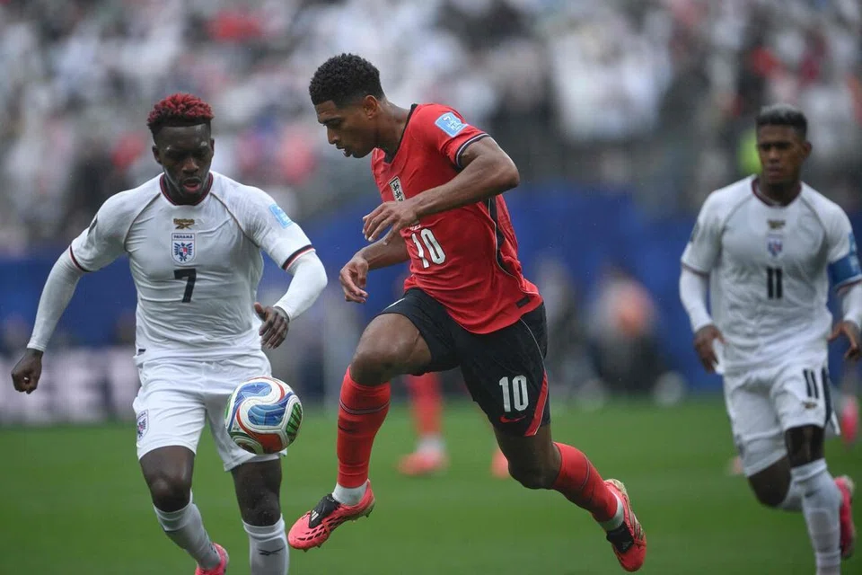 Pemain England, Jude Bellingham (tengah) dalam aksi perlawanan Kumpulan L Piala Dunia 2026  pada 27 Jun di Stadium New York New Jersey.
