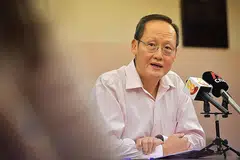 "Sehingga hari ini, pemerintah dan warga mempunyai hubungan sosial yang kukuh di mana pemerintah telah mengongsi apakah antara potensi gangguan yang akan berlaku dan bagaimana kita mempersiapkan diri untuknya." - Menteri Tenaga Manusia, Dr Tan See Leng.