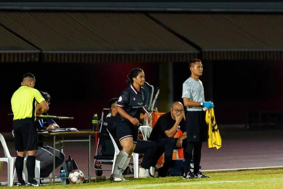 Walaupun kian lama tidak beraksi akibat kecederaannya, Mastura Jeilani kembali bermain bola sepak dalam Liga Perdana Wanita (WPL) untuk Geylang International musim ini.