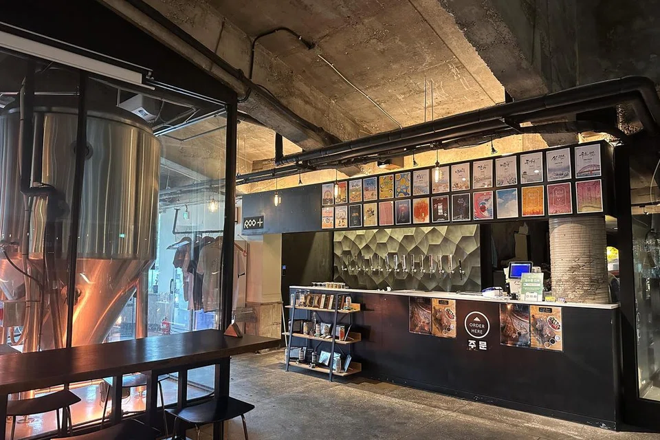 Sebuah kafe di Korea Selatan (foto hiasan)