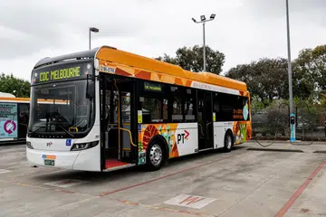 ComfortDelGro mengatakan kejayaan terbarunya memenangi kontrak itu  membentuk pertumbuhan sebanyak 30 peratus dalam perniagaan bas awamnya di Victoria.