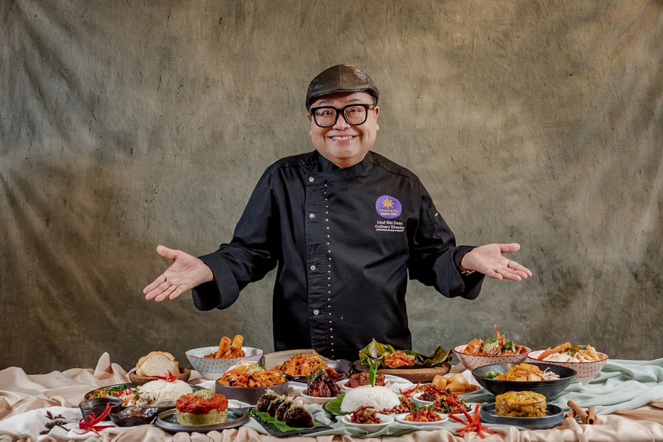 Permata menampilkan bufet ‘Flavours of the Lion City’ dengan pelbagai hidangan disediakan oleh Cef Mel Dean yang menampilkan budaya dan makanan Singapura yang pelbagai.
