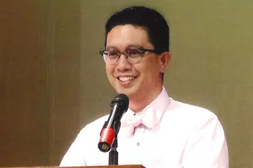 DR ABDUL RAZAKJR OMAR: Pakar jantung terkemuka Singapura. - Foto ihsan DR RAZAKJR OMAR