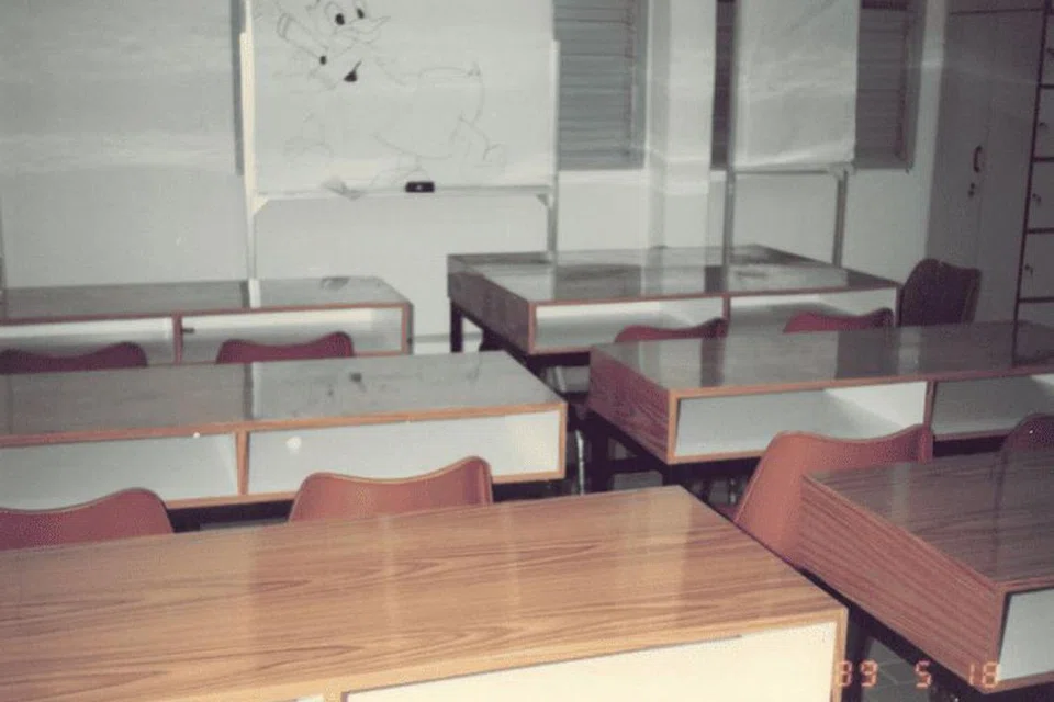 Beginilah keadaan di dalam bilik darjah pada 1989. 