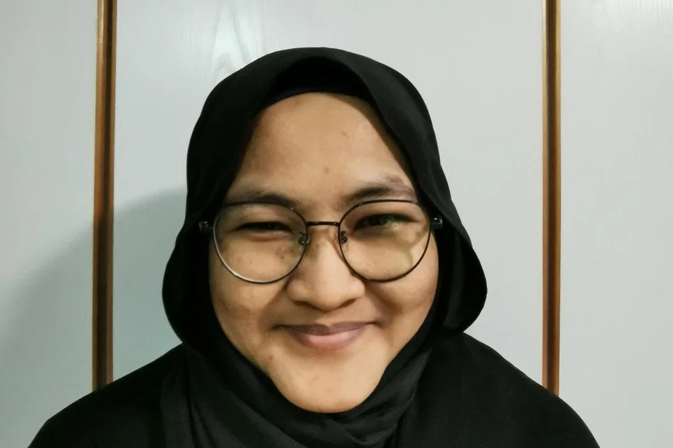Cik Titi Murni Morni, penulis cerpen