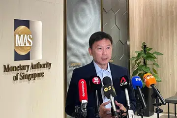 Chee Hong Tat, MAS, pusat perdagangan emas