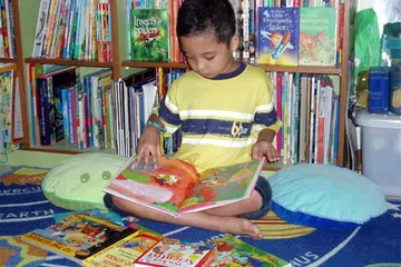 Di bawah usaha amal, Lembaga Perpustakaan Negara (NLB), ‘Read for Books’, kanak-kanak yang memerlukan akan diberi buku bagi setiap 10 pembaca yang membaca buku sekurang-kurangnya 15 minit.