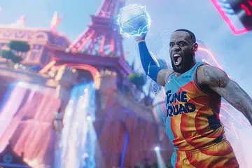 DUNIA BARU: Pemain bola keranjang, LeBron James, tidak pernah impikan kerjaya sebagai bintang Hollywood tetapi kini berpeluang membawakan watak utama dalam filem sukan komedi, Space Jam: A New Legacy, yang menggabungkan animasi dengan aksi sebenar. - Foto WARNER BROS